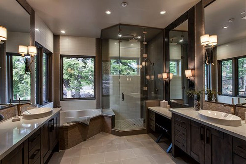 Freshly reglazed bathroom with glossy tub, Five Star Bathtub Reglazing, Paramount CA